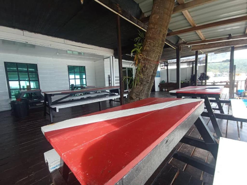 Seahorse Diver Guesthouse Kampong Pasir Panjang  Exterior photo