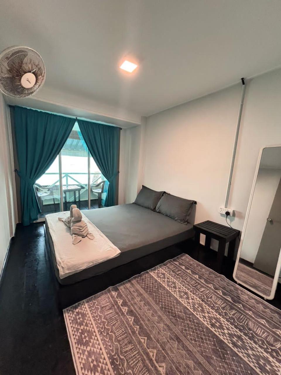 Seahorse Diver Guesthouse Kampong Pasir Panjang  Exterior photo