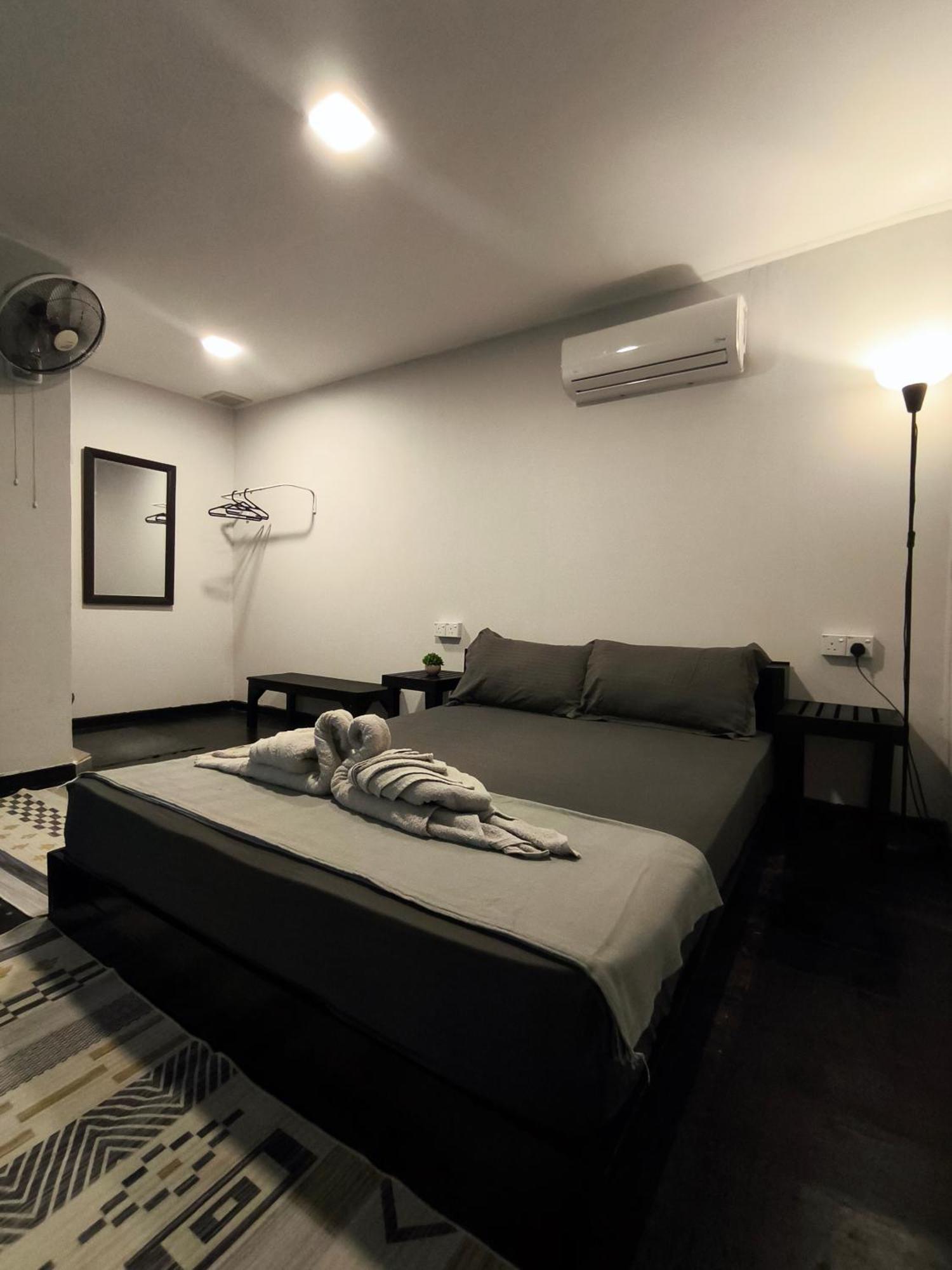 Seahorse Diver Guesthouse Kampong Pasir Panjang  Exterior photo