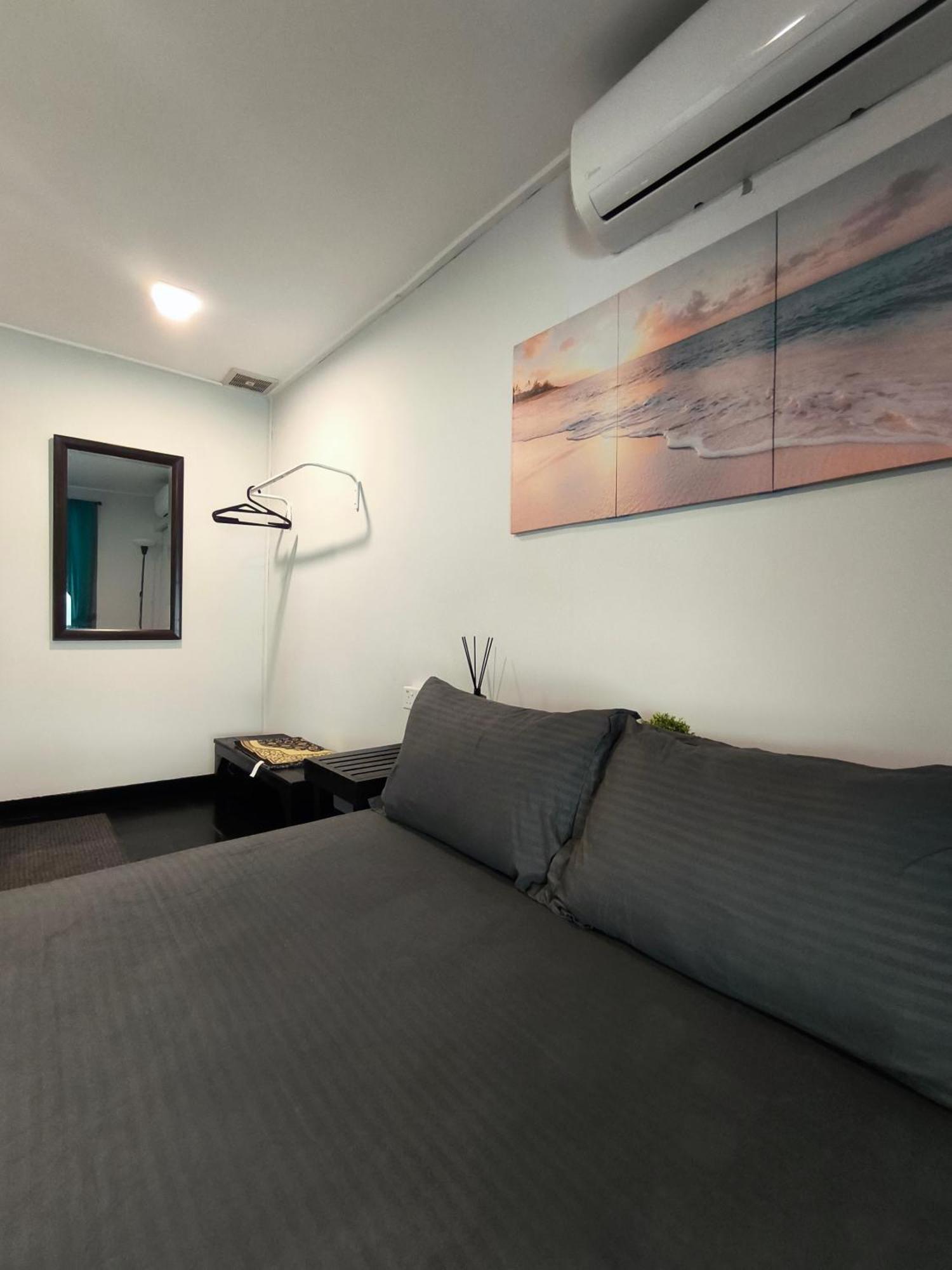 Seahorse Diver Guesthouse Kampong Pasir Panjang  Exterior photo